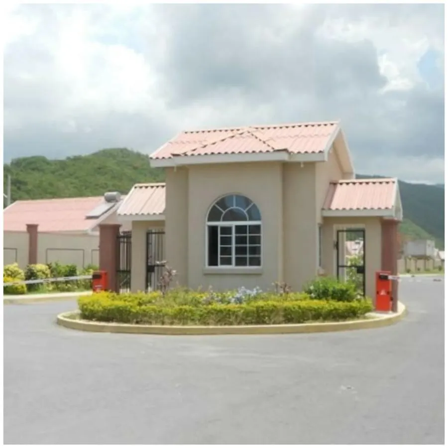 Holiday home Caymanas Estate Two Bedroom ,Gate Community Ellis Caymanas Jamaica