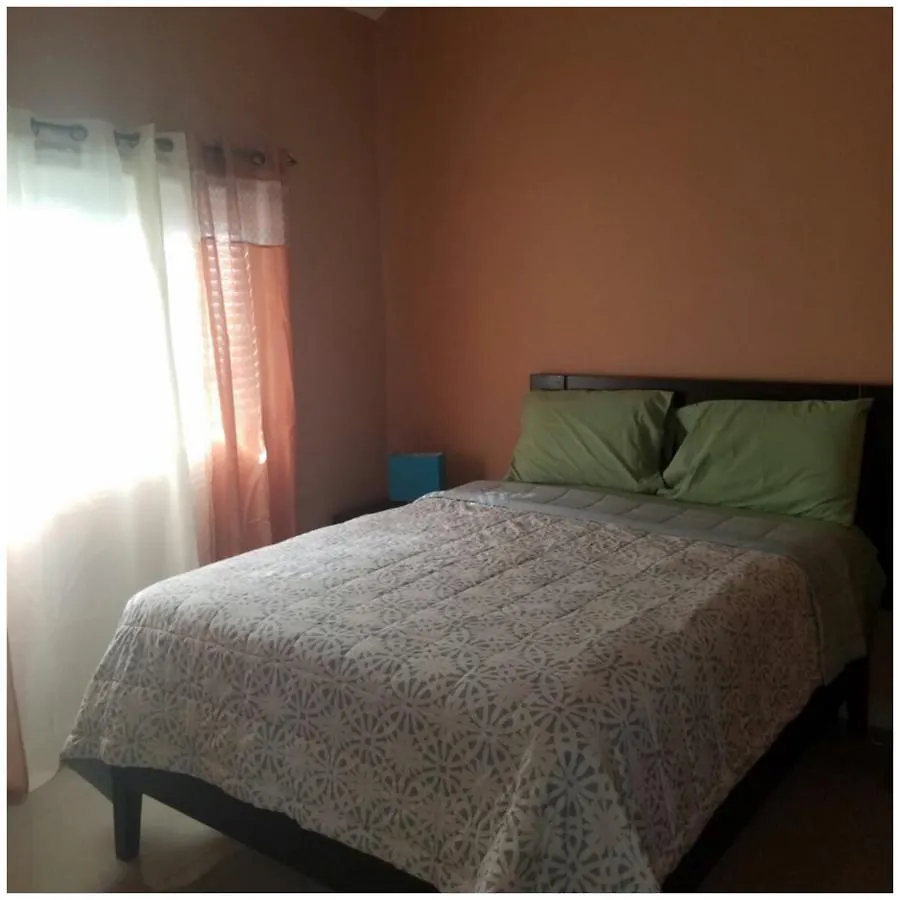 Caymanas Estate Two Bedroom ,Gate Community Ellis Caymanas Holiday home